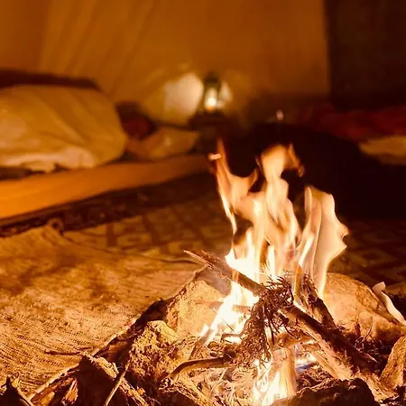 Terra-tipike, Tipi A La Ferme Entre Terre Et * Trébry